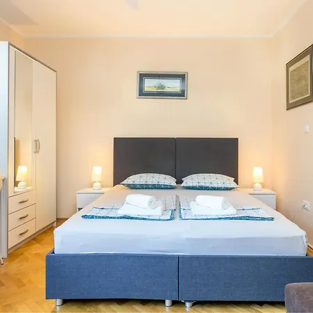 With Wifi - 21385 Apartment *