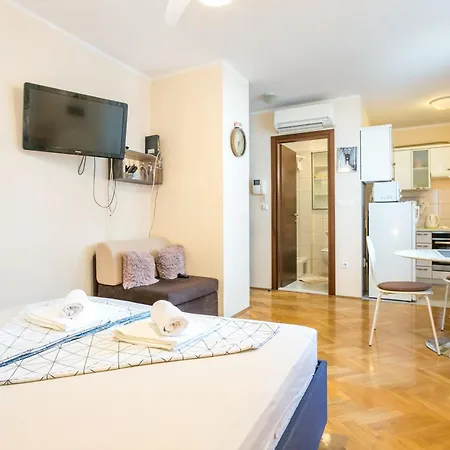 Apartment With Wifi - 21385 Split